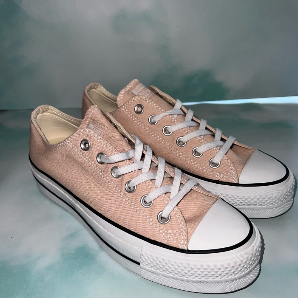 Converse Platform Sneaker